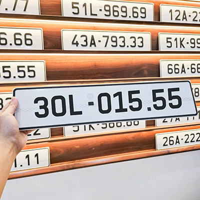 Biển số 30L - 015.55 (Giá 125 triệu)